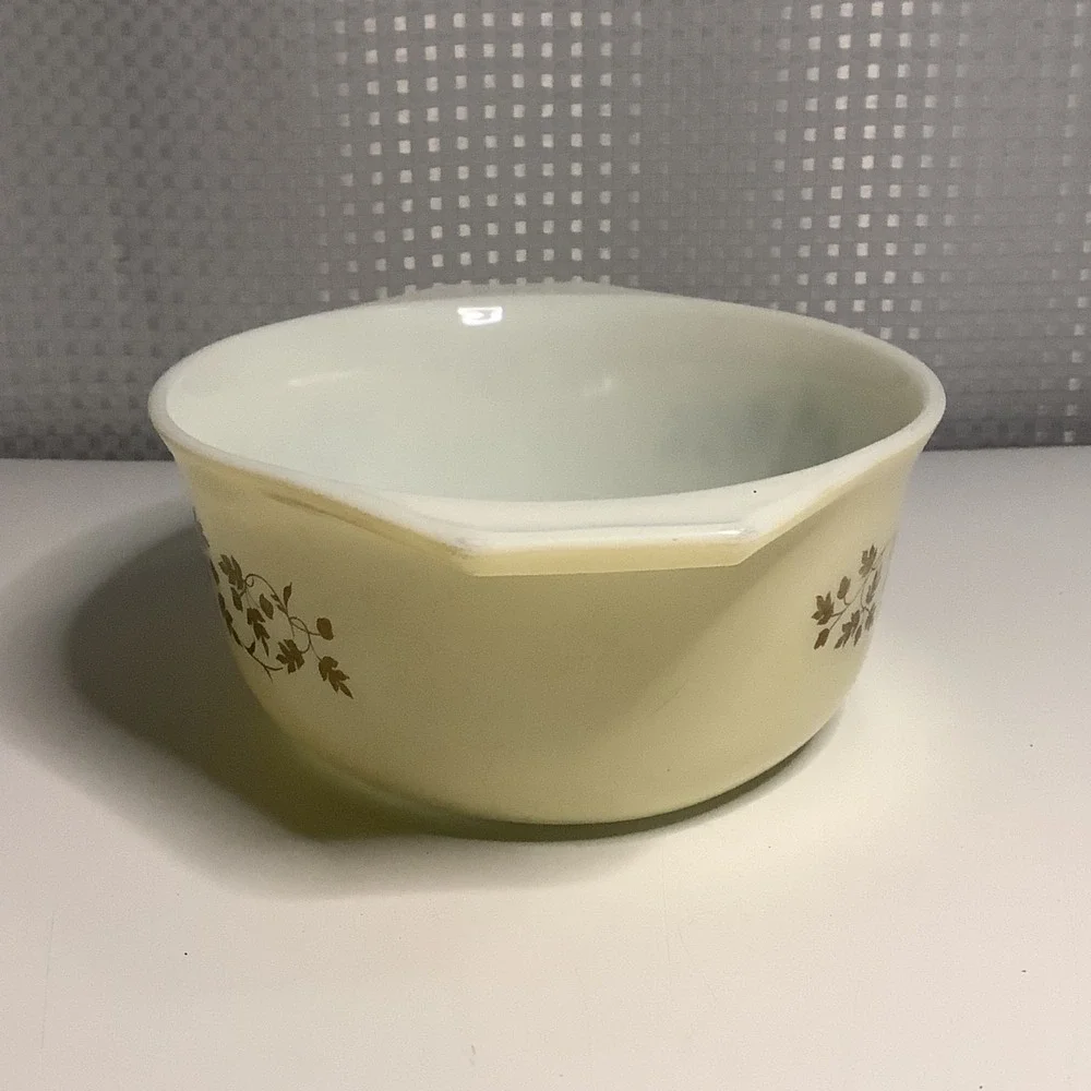 Pyrex vtg 043